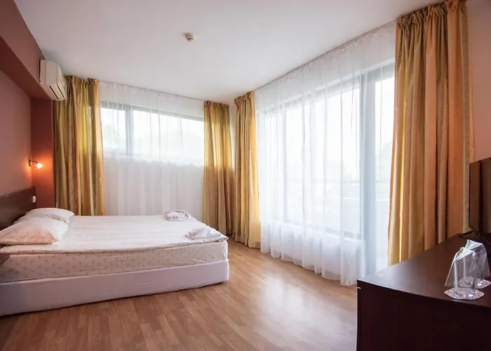 Pensión екстаси 3*